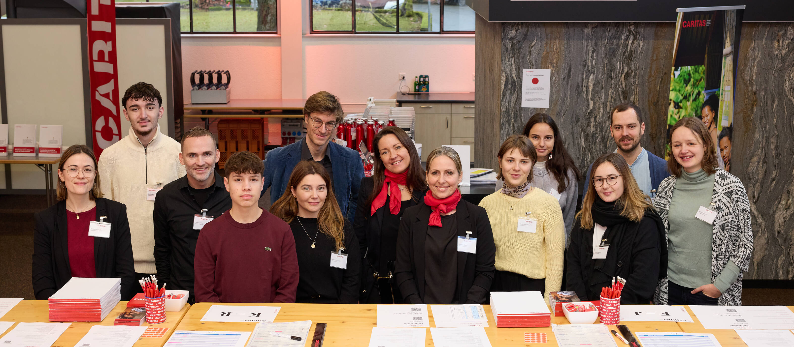 Teamwork der Helferinnen und Helfer von Caritas Schweiz 2025