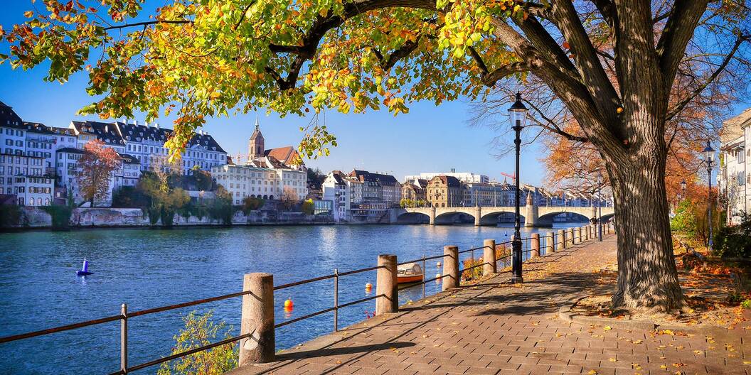 Bild Basel Rhein